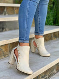 BOTIN DE MUJER CASTELLO CREMA